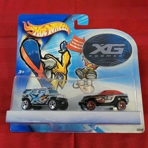 2003 HOT WHEELS, X GAMES, HUMMER H2 VS JEEPSTER CONCEPT, MINT IN THE PACKAGE!!!